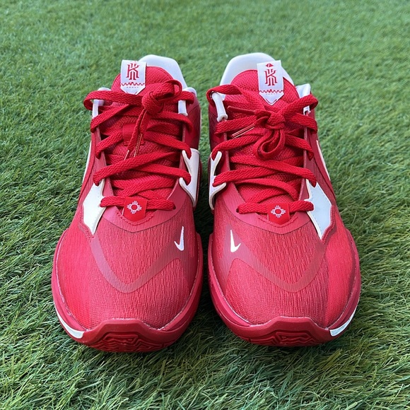 Nike Kyrie 5 TB Promo - Picture 2 of 5